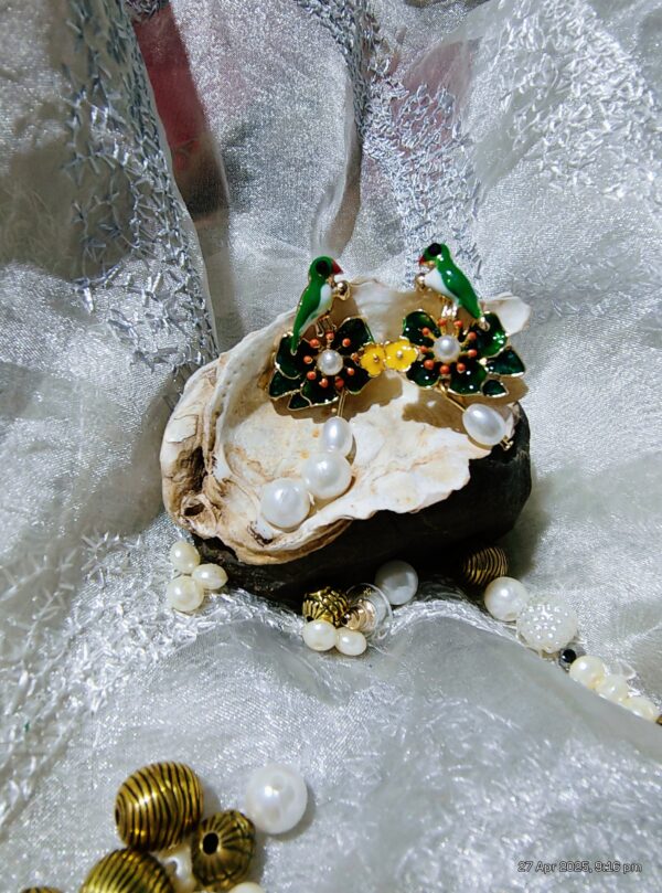 Noor Pearl Drop