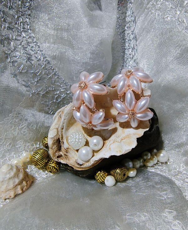 Metallic Blooms