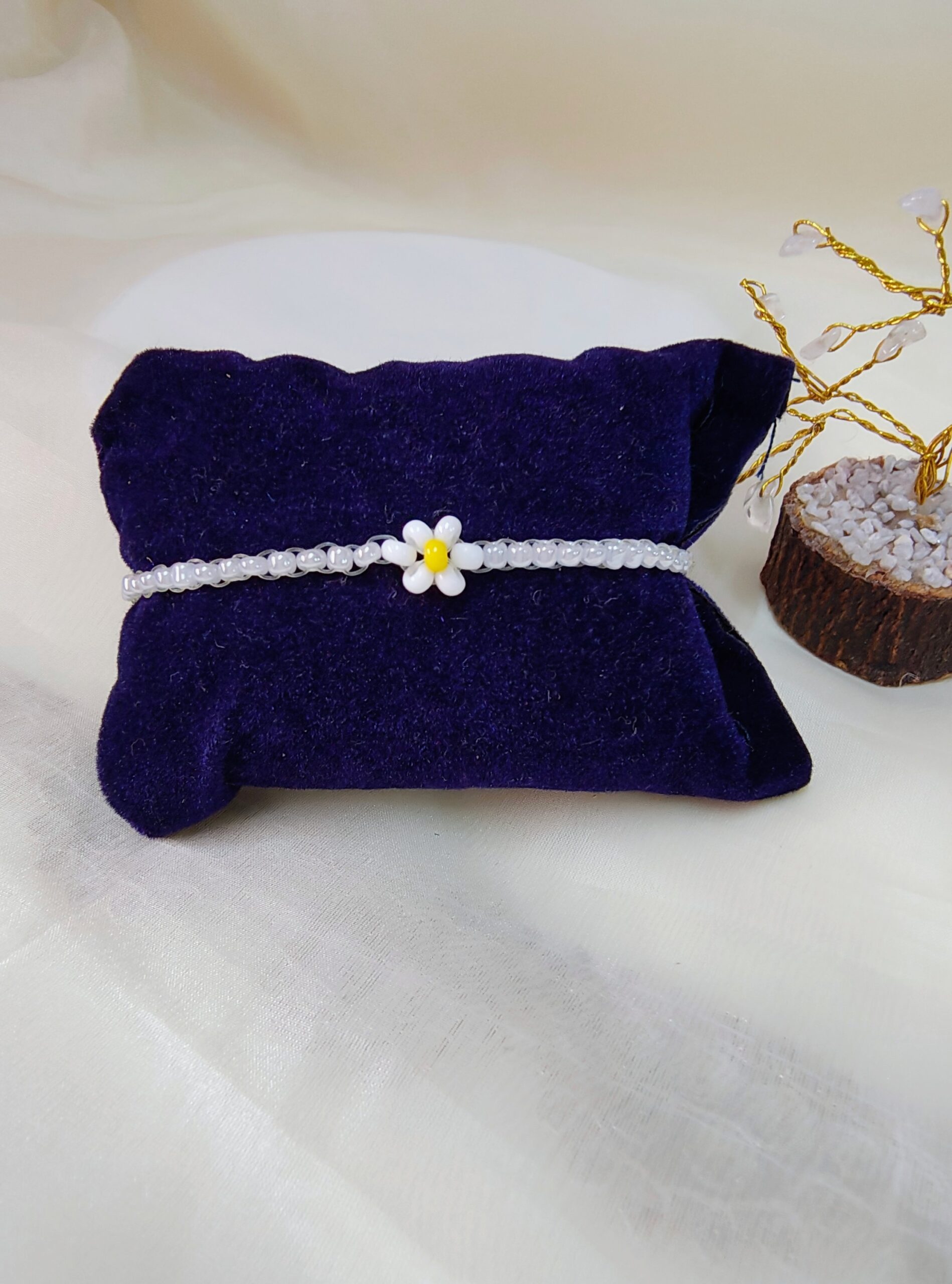 Daisy Charm Bracelet 🌼