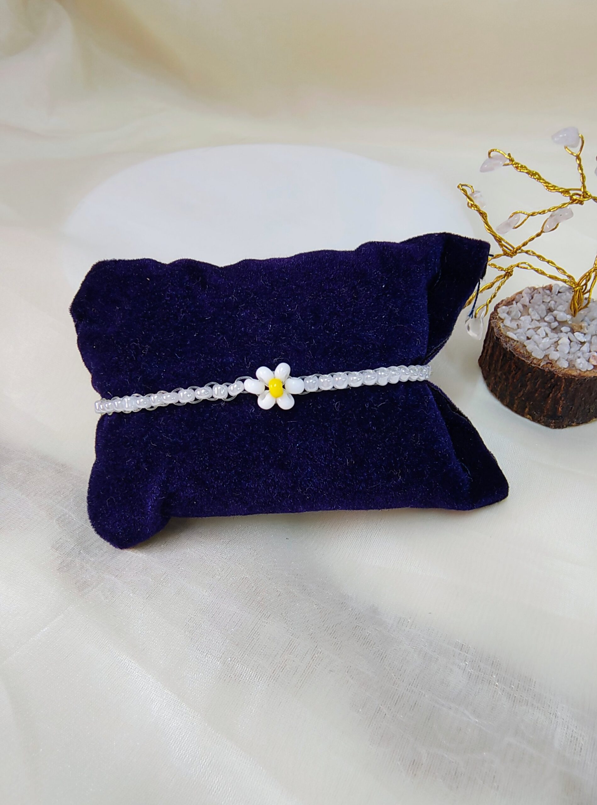 Daisy Charm Bracelet 🌼